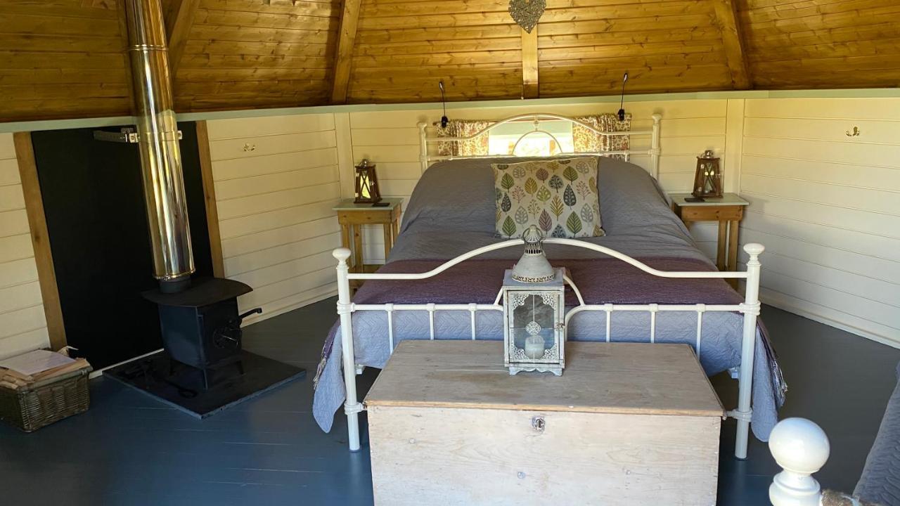 Hotel Skye Eco Bells à Dunvegan  Extérieur photo