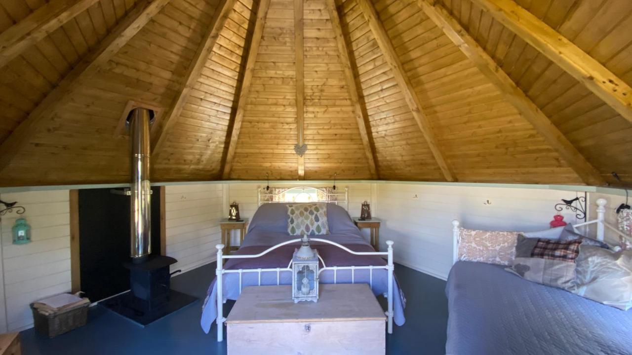 Hotel Skye Eco Bells à Dunvegan  Extérieur photo